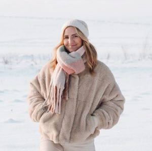 1 E1771155543233 300x297